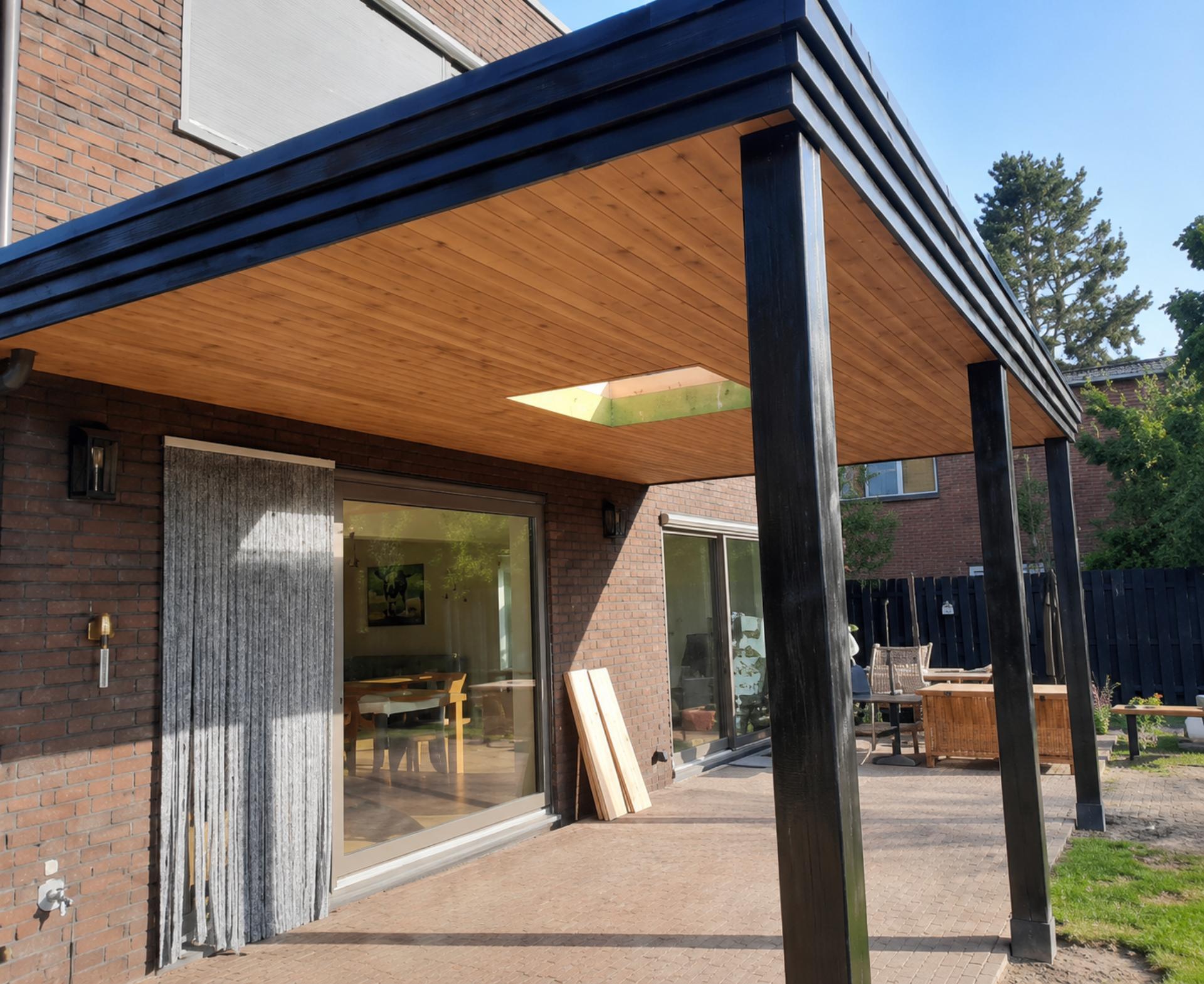 Moderne Patio Met Houten Overkapping Bouwmaten